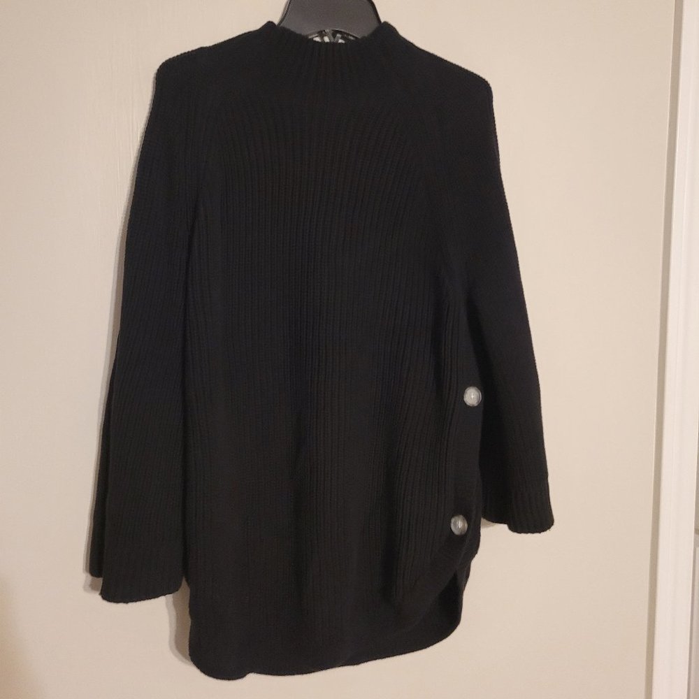 GAP Maternity / Nursing Sweater